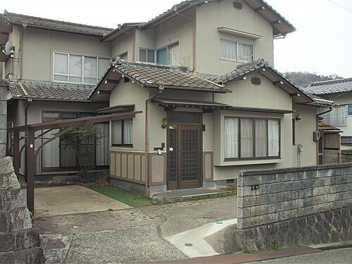 広島県府中市土生町 380万円 7DK