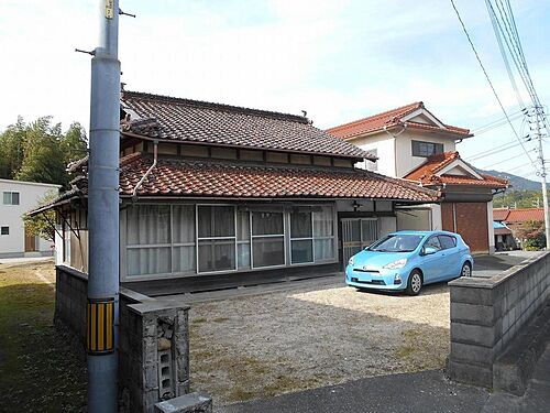 広島県呉市郷原町 中古住宅