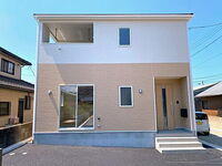 愛媛県伊予郡松前町大字筒井 2630万円 4LDK