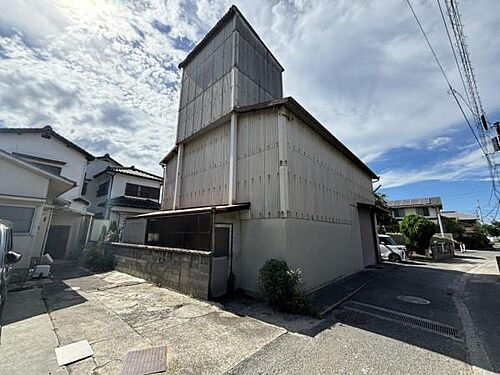 愛媛県新居浜市東雲町２丁目 中古住宅