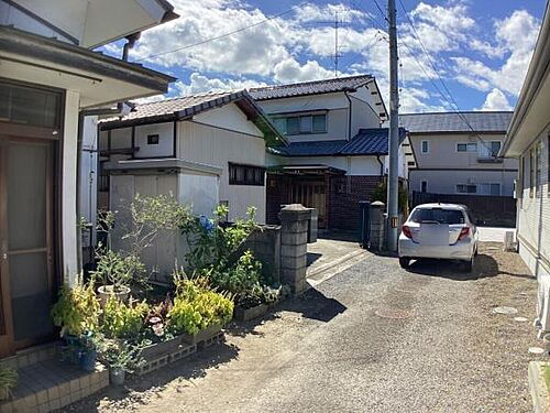 愛媛県新居浜市庄内町１丁目 中古住宅