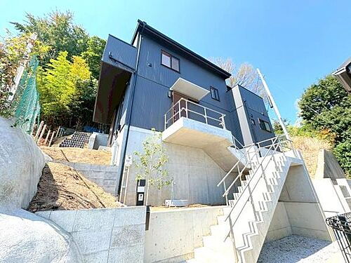 神奈川県横浜市中区本牧大里町 6480万円 2LDK