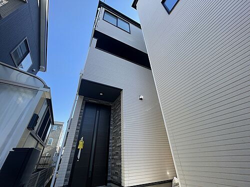 埼玉県さいたま市浦和区本太３丁目 6698万円 2SLDK