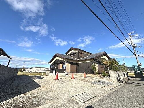 兵庫県加古川市西神吉町鼎 2220万円