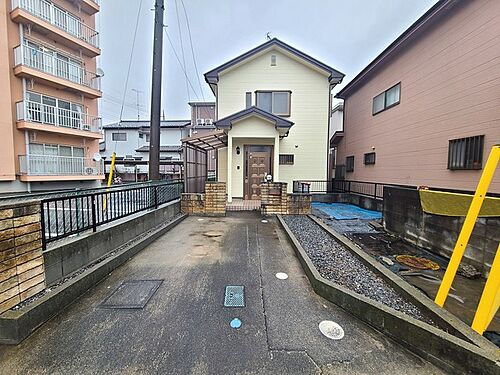 埼玉県鴻巣市松原１丁目 1590万円