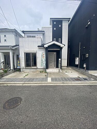 大阪府岸和田市門前町３丁目 2118万円 3SLDK