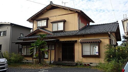 新潟県三条市塚野目２丁目 中古住宅