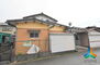彦根市平田町　中古戸建 屋根付きの車庫が2台分あります