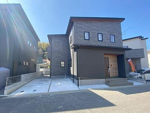 愛媛県松山市港山町 2790万円 4LDK