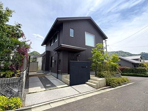 愛媛県松山市湯の山東２丁目 中古住宅