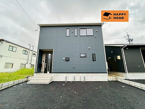 愛知県稲沢市平和町西光坊大門北 2090万円 4LDK