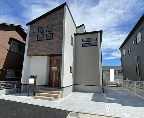 兵庫県小野市本町 2590万円 4LDK