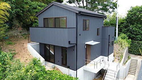 神奈川県横浜市中区本牧大里町 6480万円 2LDK