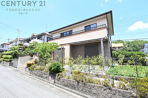 兵庫県川西市けやき坂１丁目 中古住宅