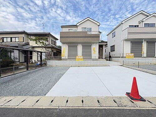 兵庫県三木市志染町青山１丁目 3390万円 4LDK