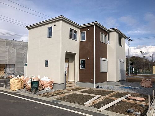 滋賀県米原市岩脇 2280万円 4LDK