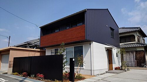 兵庫県姫路市南条２丁目 4600万円