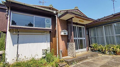 神奈川県横須賀市不入斗町３丁目 380万円