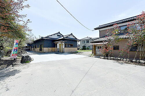 新潟県西蒲原郡弥彦村大字弥彦 2850万円