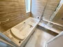 富久山町八山田　中古戸建 【浴室】浴室は1帖タイプでくつろぎやすさはそのままに、節水型の浴槽を採用！