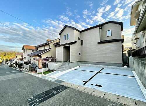 兵庫県神戸市北区惣山町５丁目 3990万円 4LDK