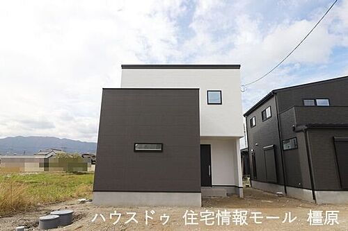 奈良県大和高田市大字西坊城 3098万円 4LDK