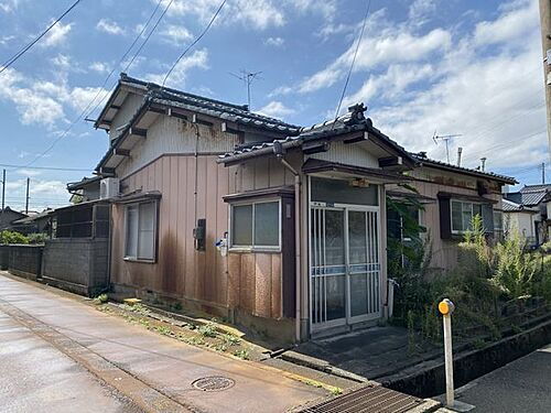 新潟県燕市分水学校町２丁目 298万円
