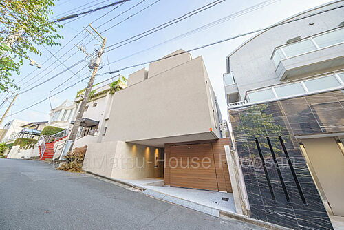 東京都渋谷区上原２丁目 中古住宅