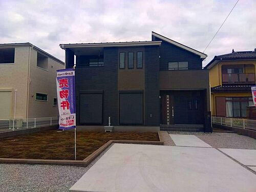 群馬県渋川市半田 2690万円 4LDK