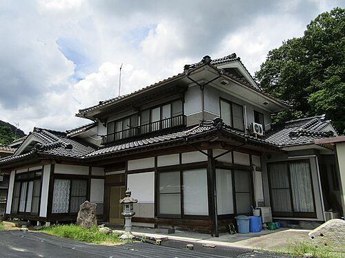 広島県府中市本山町 1200万円