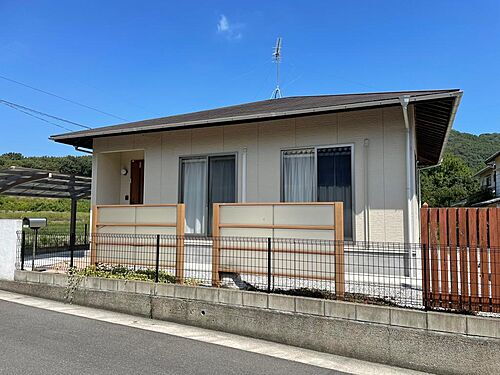 香川県高松市牟礼町牟礼 1300万円 2LDK