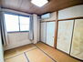 沼津市我入道一本松町　中古戸建 3階の和室です。窓から富士山が見えます。