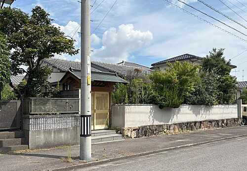 徳島県徳島市上八万町西山 600万円