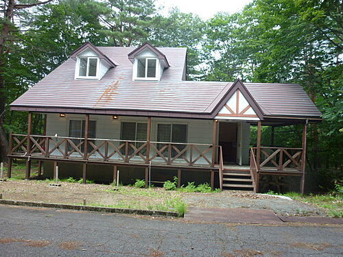 福島県耶麻郡猪苗代町大字蚕養字沼尻山甲 中古住宅