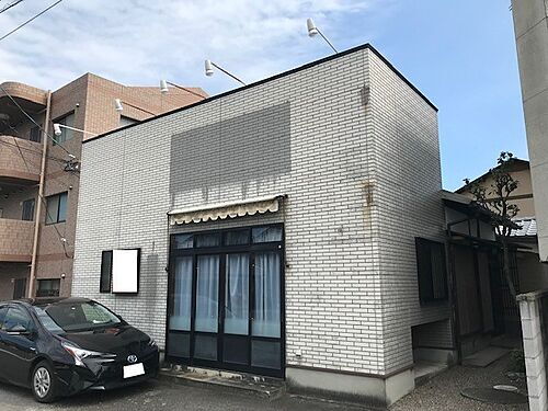 愛媛県新居浜市庄内町１丁目 1000万円