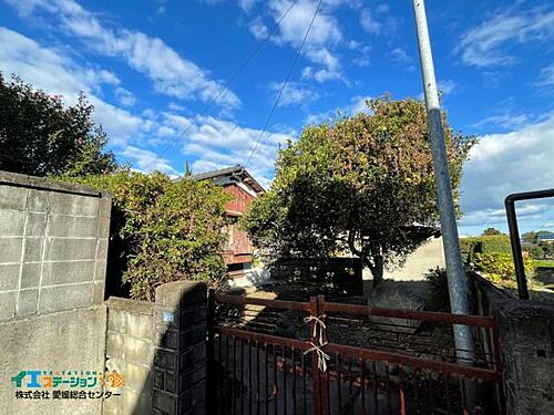 愛媛県新居浜市本郷３丁目 中古住宅