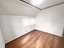 江戸川区北篠崎２－２８－１８ 居室となる空間には毎日しっかりと光が差し込みます♪明るい室内になっております！　