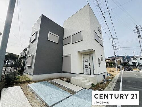 滋賀県大津市石山寺４丁目 4250万円 4SLDK