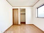 川崎市中原区上平間　戸建 洋室・居室は全てクローゼット付きなので、お部屋を広く使うことが出来ます。