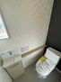 彦根市戸賀町　新築戸建 ゆったりとしたトイレは手洗い別で使い勝手の良いトイレです