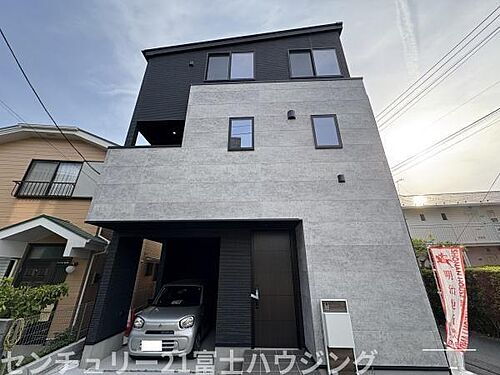 神奈川県茅ヶ崎市本宿町 4980万円 2LDK