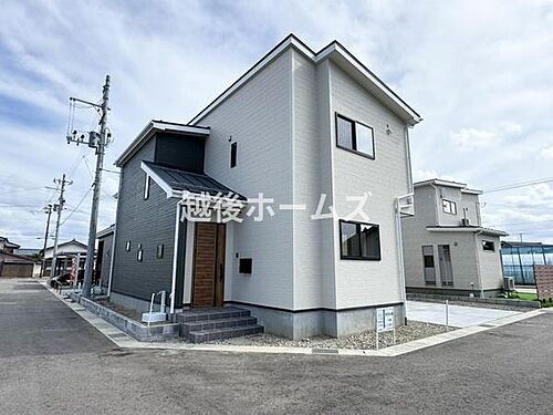 新潟県燕市杉柳 2490万円 4LDK