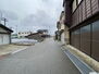 寺泊磯町　中古戸建 前面道路含む現地写真
