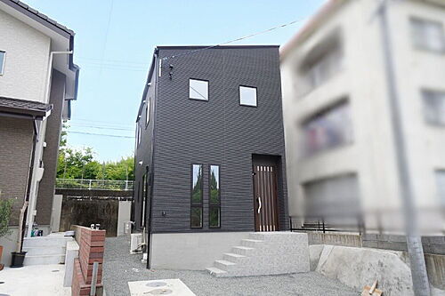 長崎県佐世保市吉岡町 2099.8万円 3SLDK