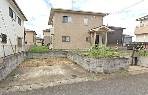 千葉県富里市七栄 中古住宅