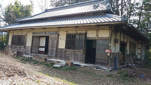 岩手県盛岡市湯沢６地割 中古住宅