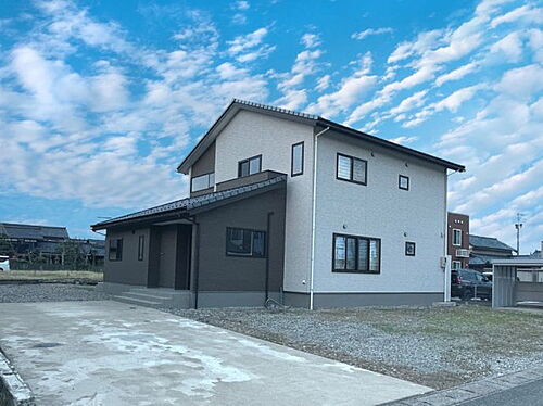 福井県坂井市春江町中筋 3680万円