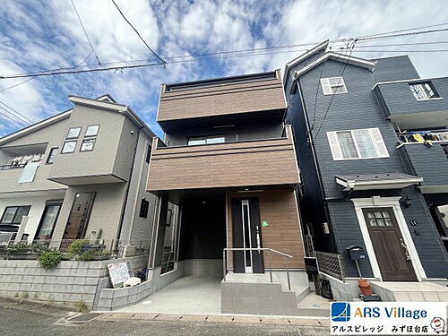 埼玉県富士見市鶴馬３丁目 3290万円 2SLDK