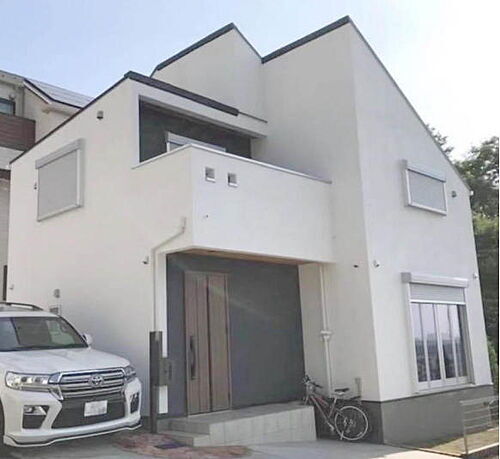 神奈川県横浜市中区滝之上 8200万円