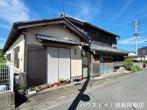 徳島県阿南市富岡町第住町 800万円